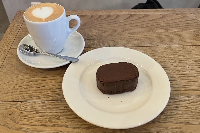 水とコーヒー　メニュー